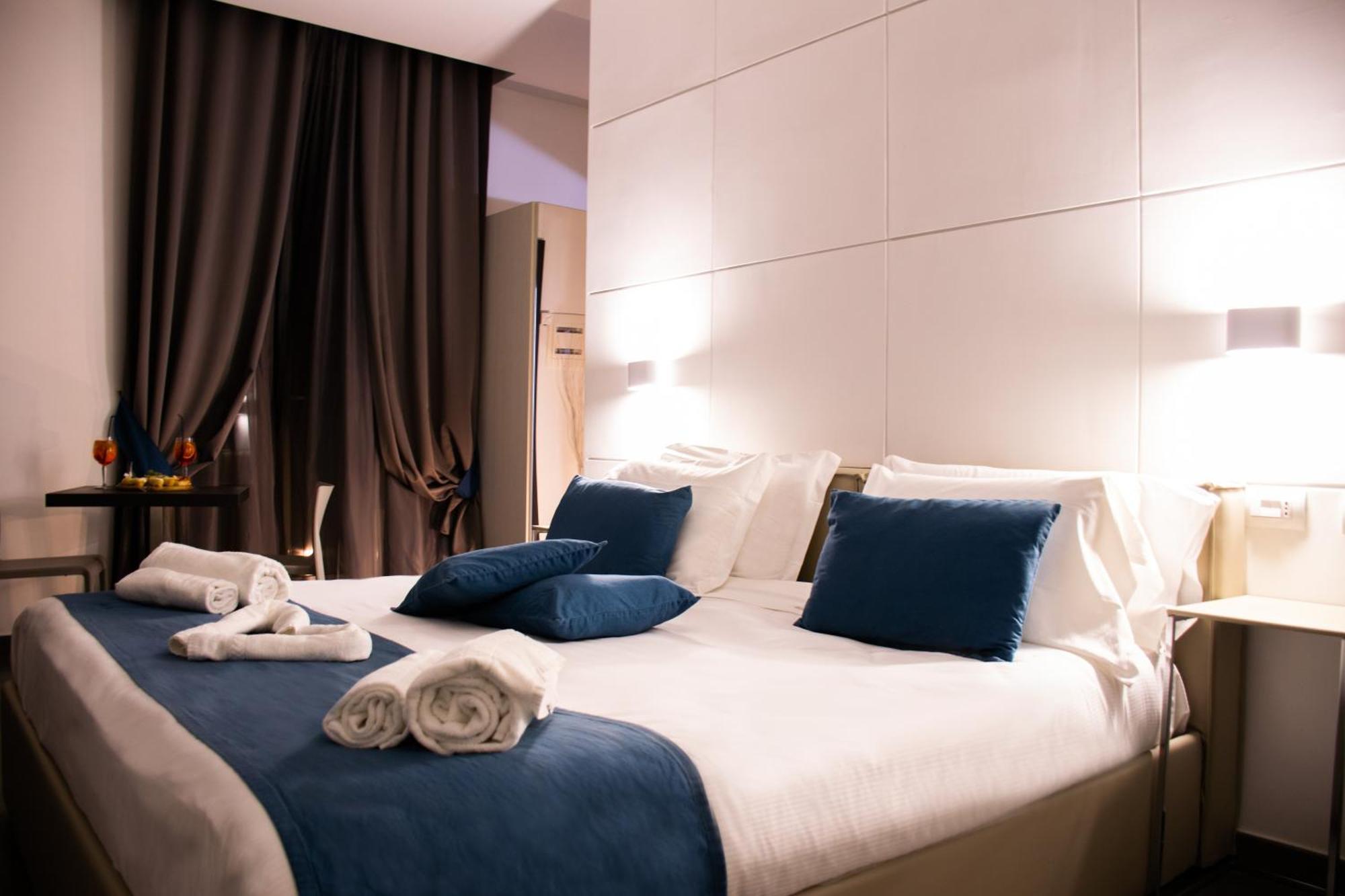 Megaris Luxury Suite Rooms Neapol Zewnętrze zdjęcie